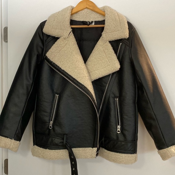 Zara H&M NWOT Biker Moto Sherpa Fur Leather Insulated Jacket Oversized Bloggers - Picture 2 of 16